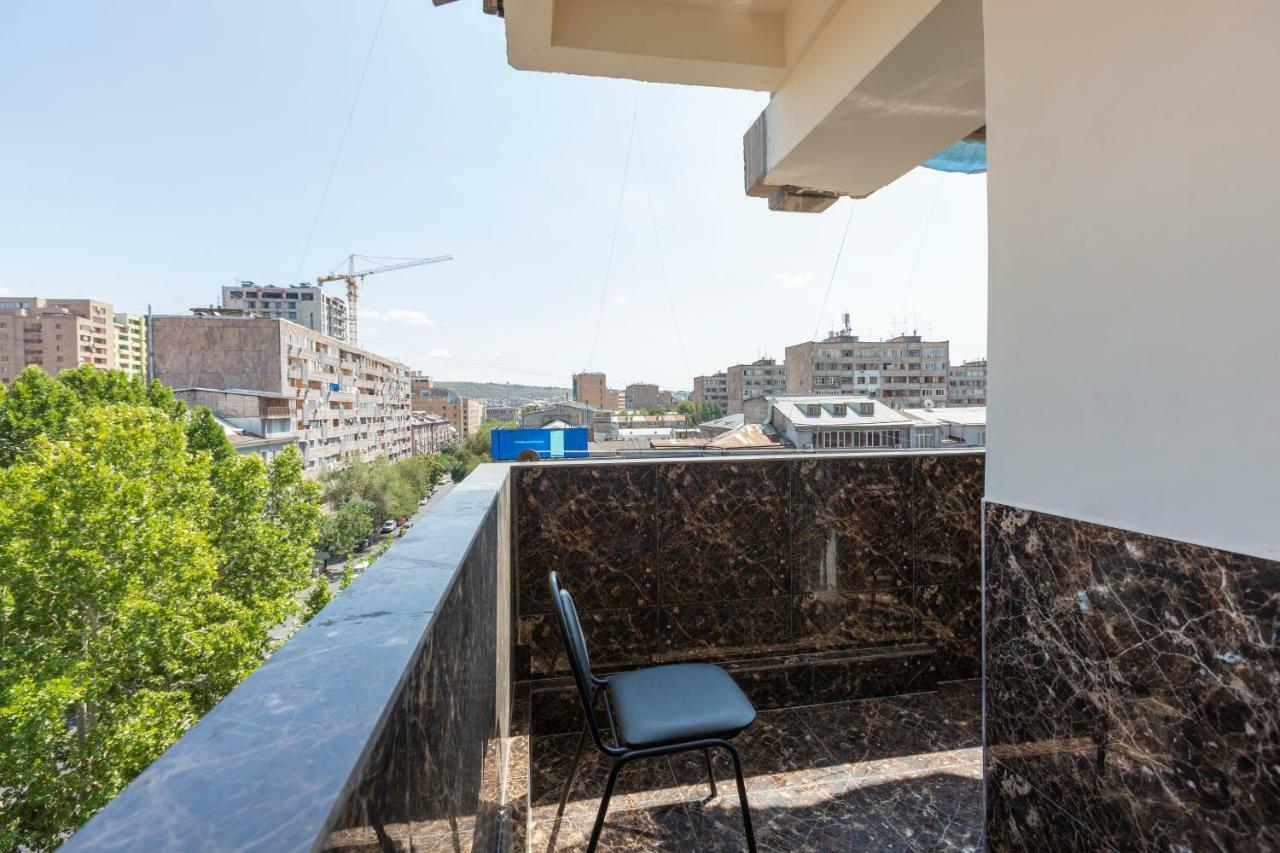 Umba Apartment N3 - Balcony And Mount Ararat View Erévan Extérieur photo